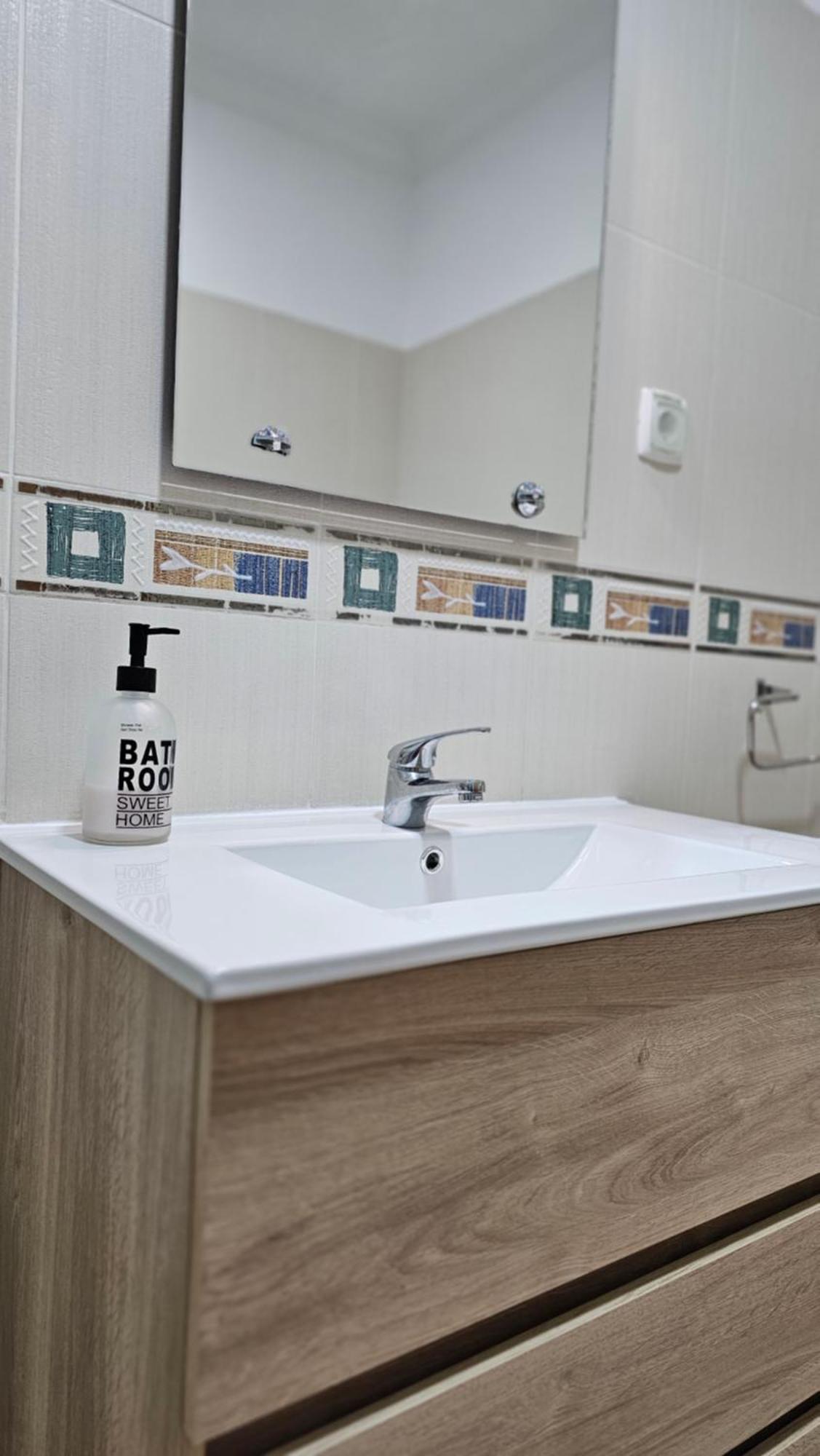 Harbour'S Way, Spacious And Cosy Apartment, With Ac Olhão Esterno foto