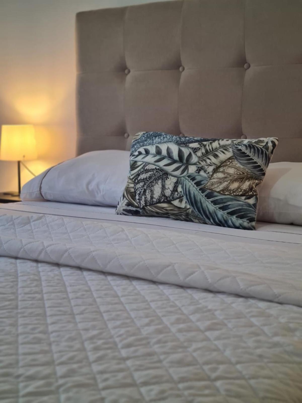 Harbour'S Way, Spacious And Cosy Apartment, With Ac Olhão Esterno foto